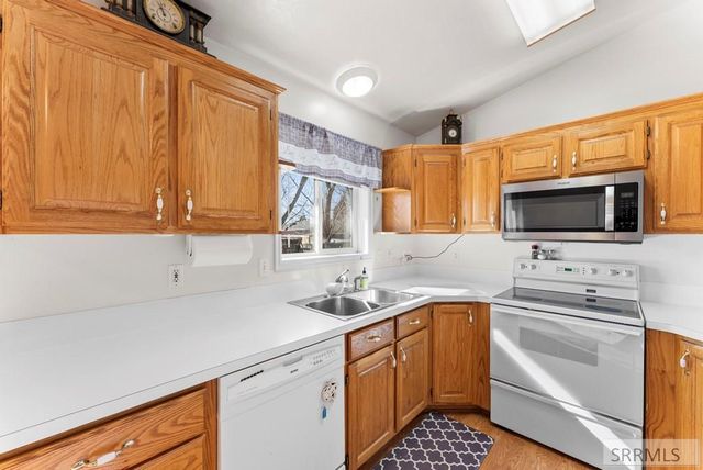 596 S Adam Lane, Idaho Falls, ID 83401