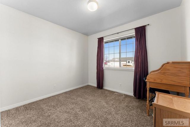 596 S Adam Lane, Idaho Falls, ID 83401