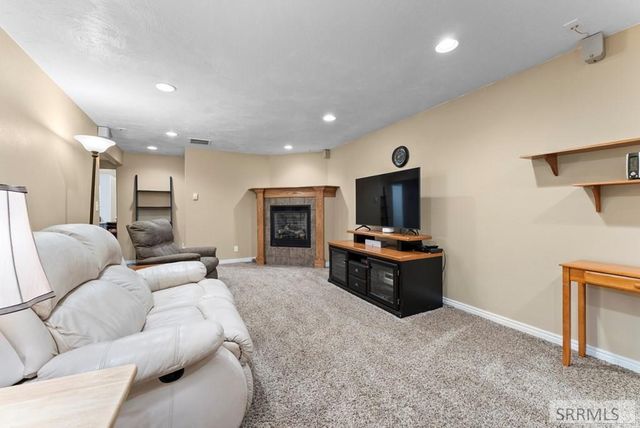 596 S Adam Lane, Idaho Falls, ID 83401