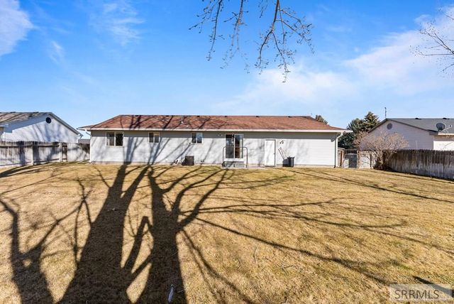 596 S Adam Lane, Idaho Falls, ID 83401