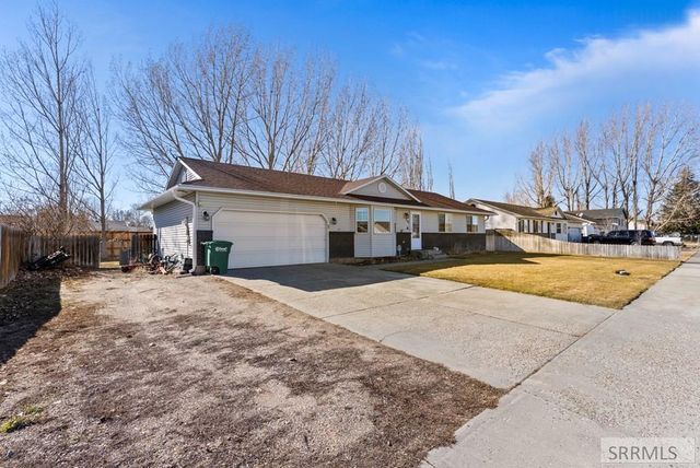 596 S Adam Lane, Idaho Falls, ID 83401