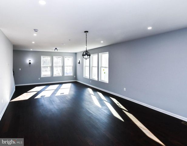 4719 PRINCE GEORGES AVE, Beltsville, MD 20705