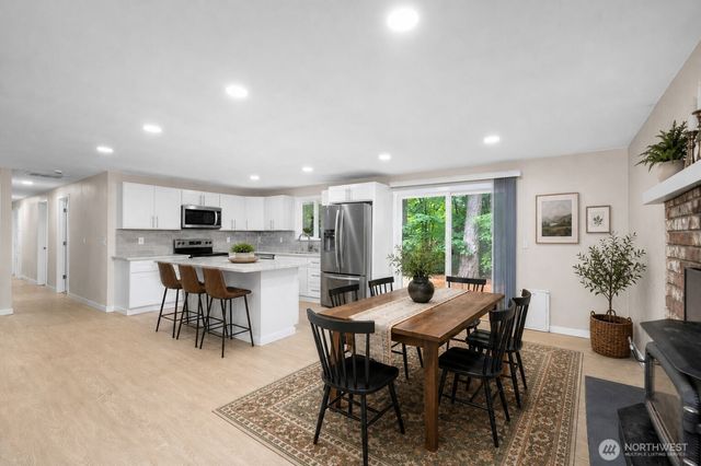 6720 Alder Glen Drive SE, Olympia, WA 98513