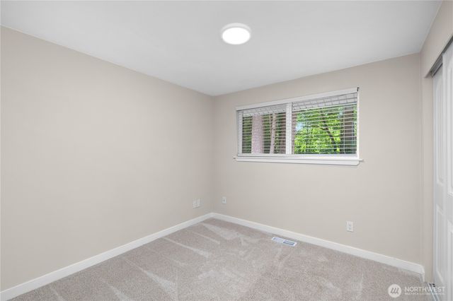 6720 Alder Glen Drive SE, Olympia, WA 98513
