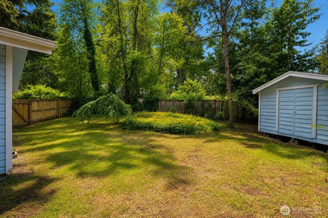 6720 Alder Glen Drive SE, Olympia, WA 98513