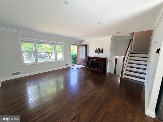 708 IONA TER, Capitol Heights, MD 20743