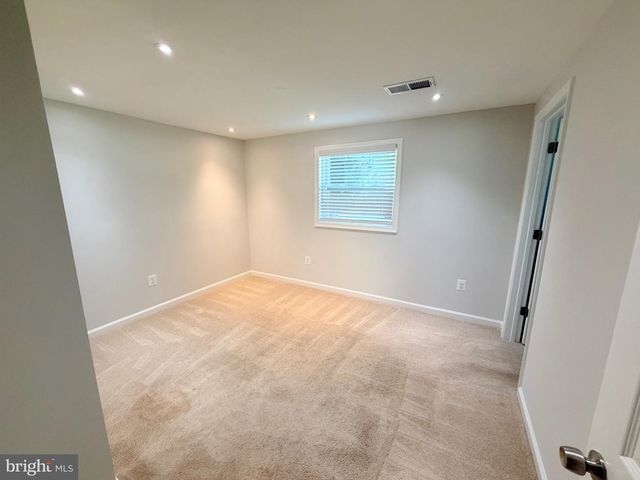 708 IONA TER, Capitol Heights, MD 20743