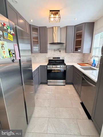 708 IONA TER, Capitol Heights, MD 20743