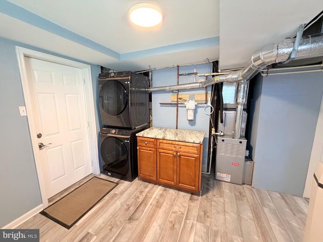 708 IONA TER, Capitol Heights, MD 20743