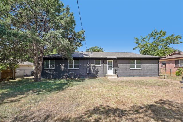 401 Vine Street, Euless, TX 76040