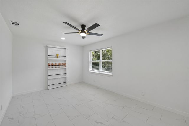 401 Vine Street, Euless, TX 76040