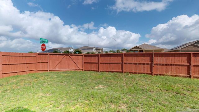 2076 Meadow Pipit, New Braunfels, TX 78130