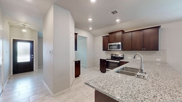2076 Meadow Pipit, New Braunfels, TX 78130