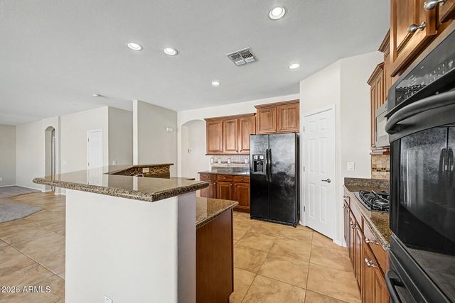 20037 N SANTA CRUZ Drive, Maricopa, AZ 85138