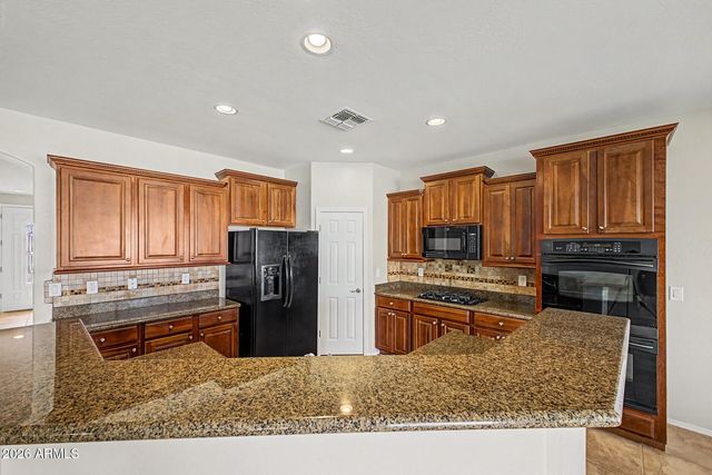 20037 N SANTA CRUZ Drive, Maricopa, AZ 85138