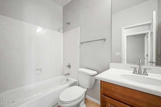 20037 N SANTA CRUZ Drive, Maricopa, AZ 85138