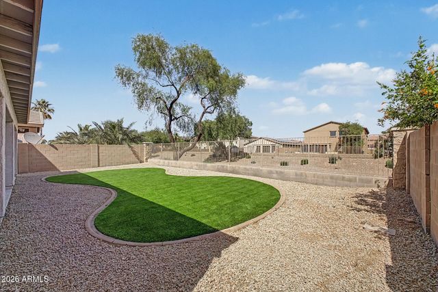 20037 N SANTA CRUZ Drive, Maricopa, AZ 85138