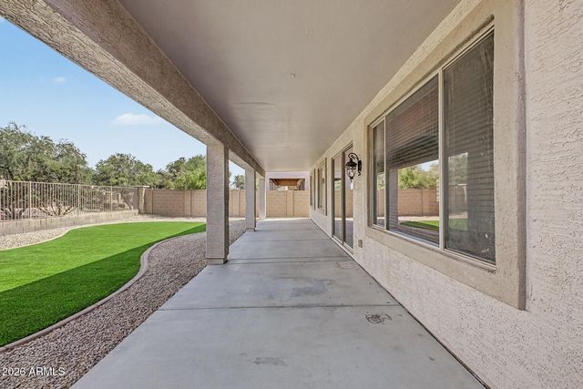 20037 N SANTA CRUZ Drive, Maricopa, AZ 85138
