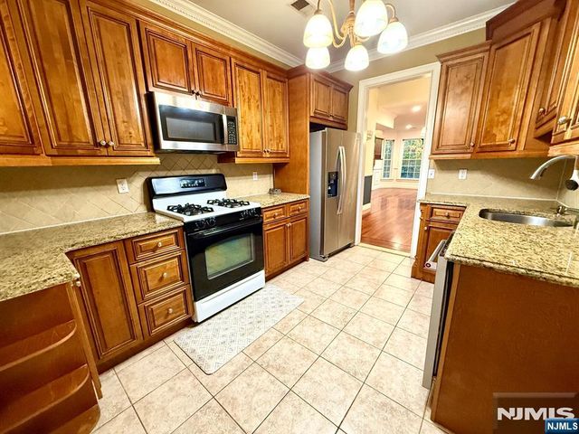201 Dey Street 183, Harrison, NJ 07029