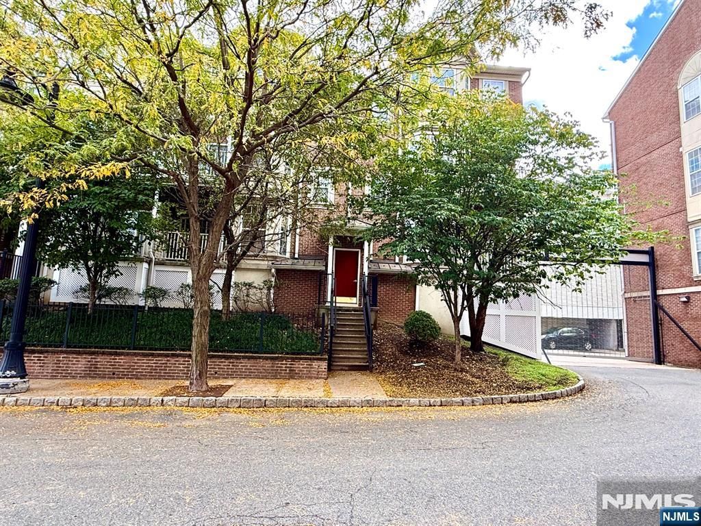 201 Dey Street 183, Harrison, NJ 07029