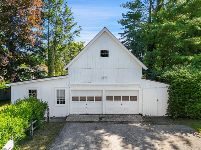 453 Old Post Road, Bedford, NY 10506