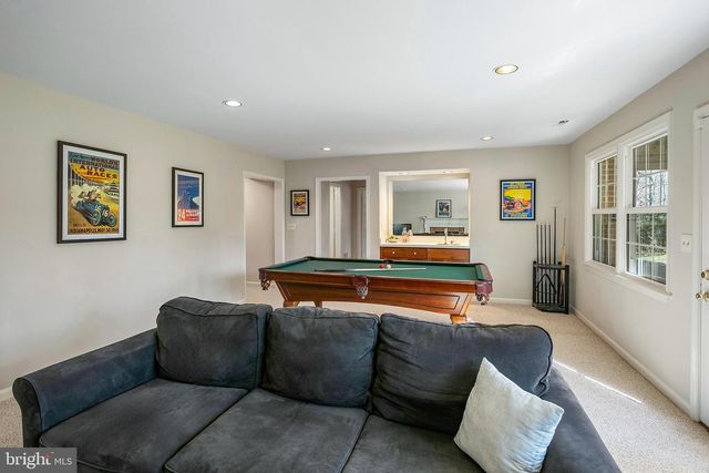 8318 COMANCHE CT, Bethesda, MD 20817