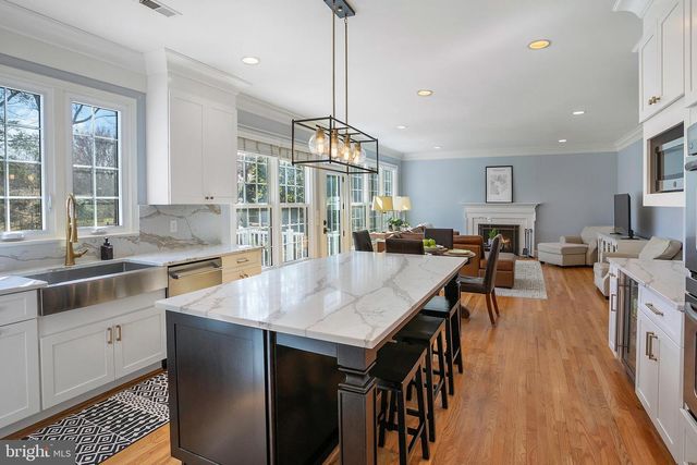 8318 COMANCHE CT, Bethesda, MD 20817