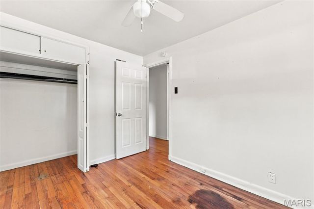 1145 Glenside Lane, University City, MO 63130