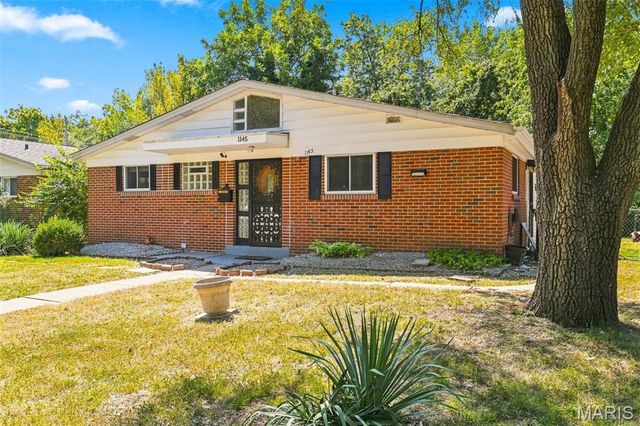 1145 Glenside Lane, University City, MO 63130