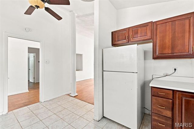 1145 Glenside Lane, University City, MO 63130