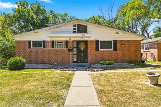 1145 Glenside Lane, University City, MO 63130