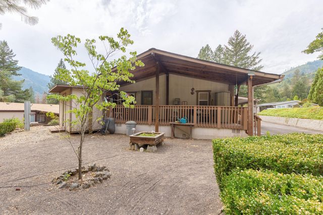 5648 Foothill Boulevard SPC 35, Grants Pass, OR 97526