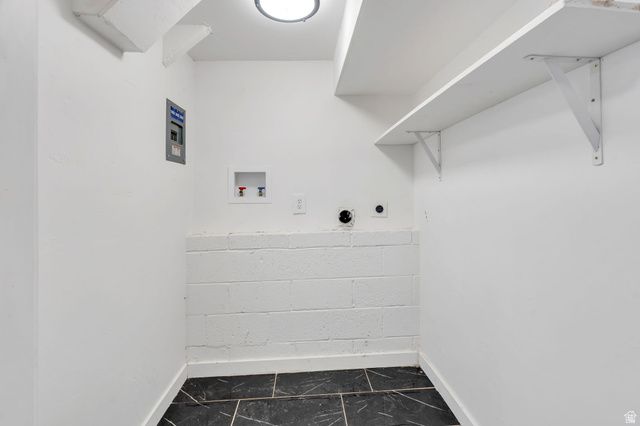 706 W 2300 N, Clinton, UT 84015