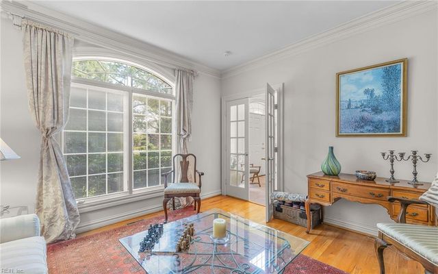 1849 S Woodside LN, Virginia Beach, VA 23454