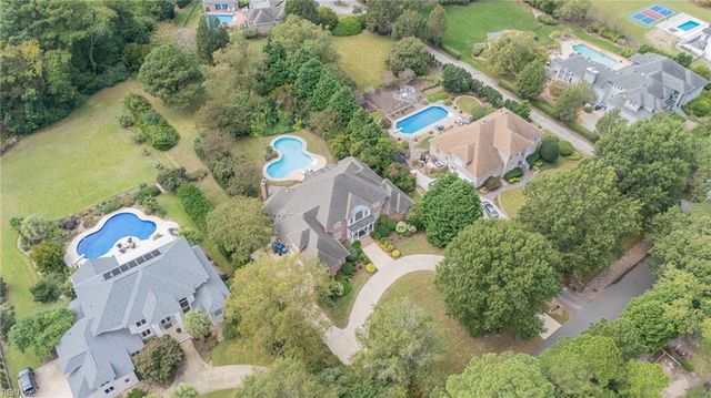 1849 S Woodside LN, Virginia Beach, VA 23454