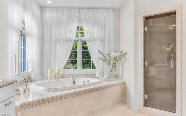 1849 S Woodside LN, Virginia Beach, VA 23454