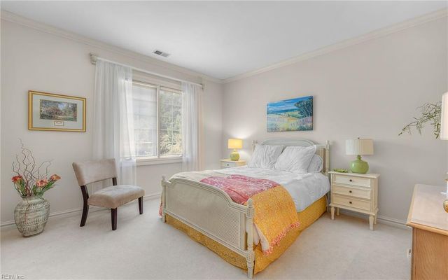 1849 S Woodside LN, Virginia Beach, VA 23454