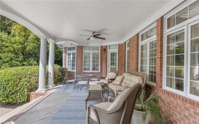 1849 S Woodside LN, Virginia Beach, VA 23454