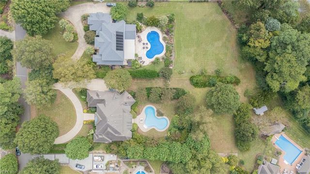 1849 S Woodside LN, Virginia Beach, VA 23454