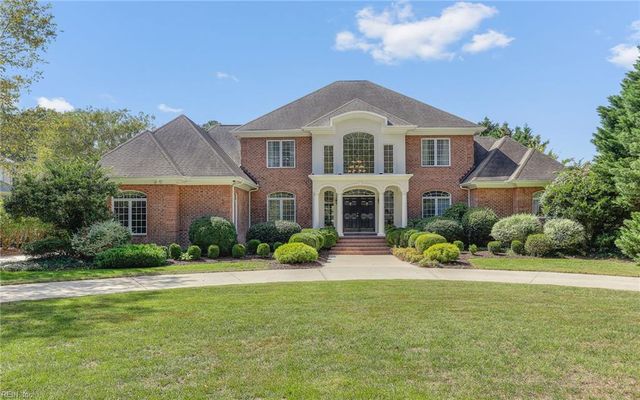 1849 S Woodside LN, Virginia Beach, VA 23454