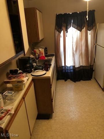 241 7th Street, Elyria, OH 44035