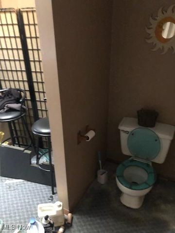 241 7th Street, Elyria, OH 44035