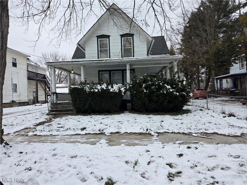 241 7th Street, Elyria, OH 44035