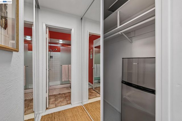 811 York St 326, Oakland, CA 94610