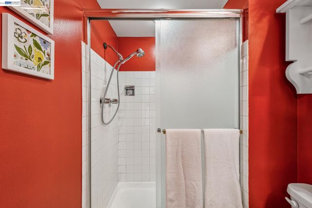 811 York St 326, Oakland, CA 94610