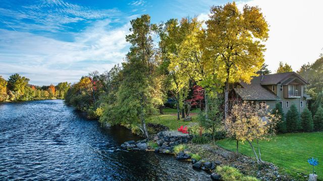 343 Rene Drive, Shady Cove, OR 97539