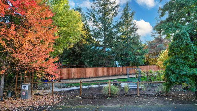 343 Rene Drive, Shady Cove, OR 97539