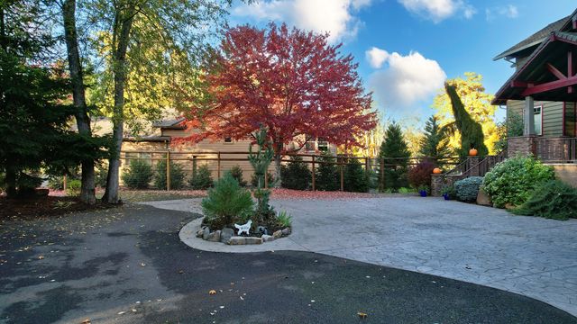 343 Rene Drive, Shady Cove, OR 97539