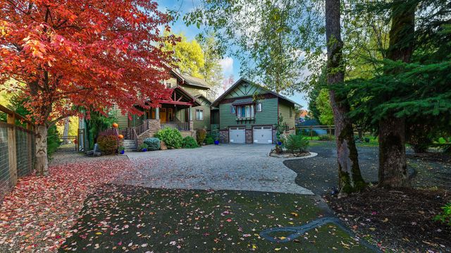 343 Rene Drive, Shady Cove, OR 97539