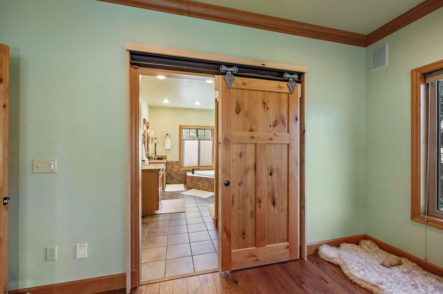 343 Rene Drive, Shady Cove, OR 97539